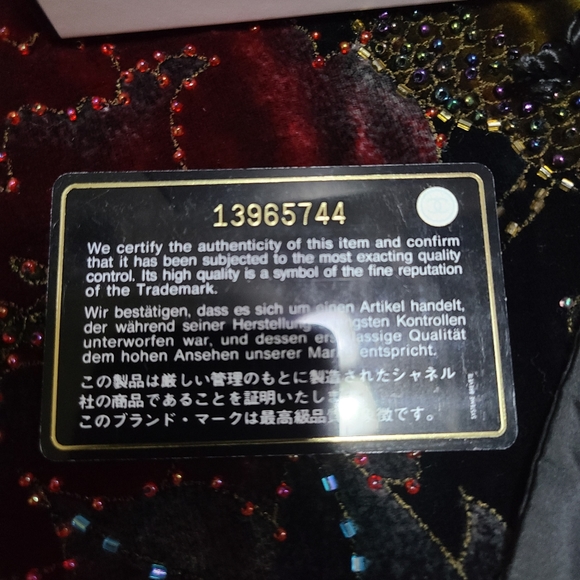 Chanel Camelia Iridescent Wallet - Picture 3 of 17